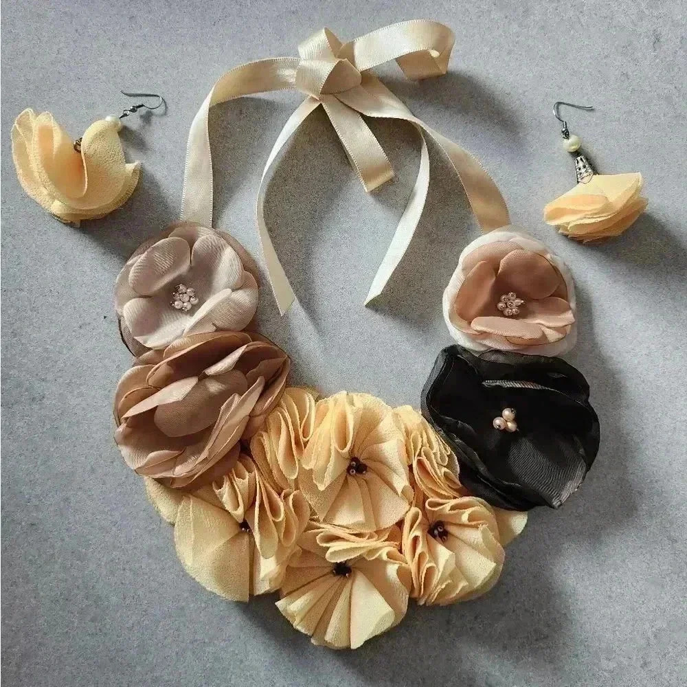 Handmade necklace and earings set